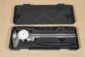 lot 197 image: 6 Dial Caliper - .001