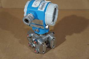 lot 219 image: Differential Pressure Transmitter
