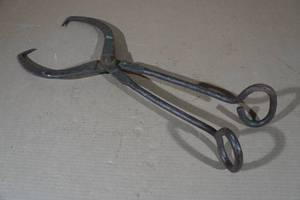 lot 230 image: Vintage Ice Block Tongs