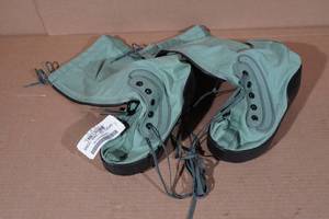 lot 249 image: Extreme Cold Weather Boots -Small