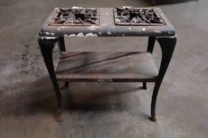 lot 276 image: 2 Burner Propane Stove Assembly