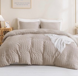 lot 243 image: Litanika Queen Comforter with 2-Pillowcases -Khaki
