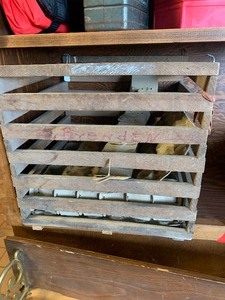 lot 10 image: Egg crate and shelves