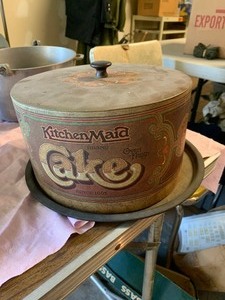 lot 20 image: Griddle, cake tin, dutch kettle, coffee pots