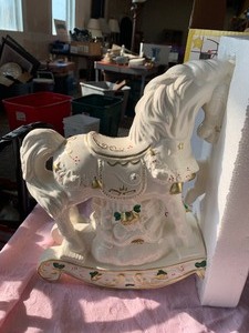 lot 38 image: Vintage mirrors, ceramic horse