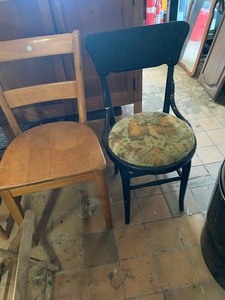 lot 77 image: Lot of chairs, rocker