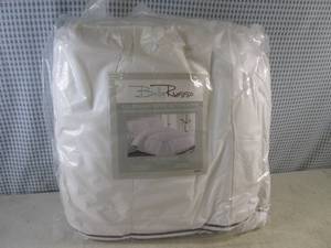 lot 14 image: (EW5) Bella Russo All Season Queen Size Down Alternative Comforter with Graphite Border 88 x 88
