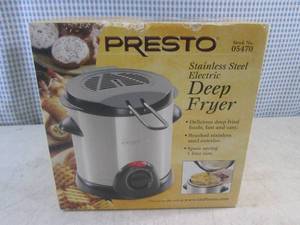 lot 28 image: (CSB) Presto Stainless Steel Electric Deep Fryer