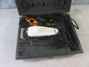 lot 48 image: (CSB) Craftsman Adjustable Hair Clipper with Case