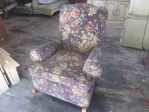 lot 103 image: (HG) Rocking Chair...