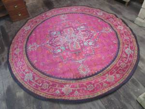 lot 107 image: (HG) 92 Round Area Rug...