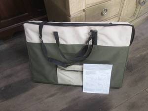lot 127 image: (HG) Petco Portable Canvas Crate