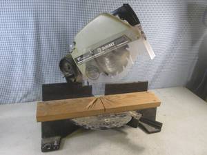 lot 134 image: (BR3) 9 DeWalt 7715 Black & Decker Miter Saw - See Pictures