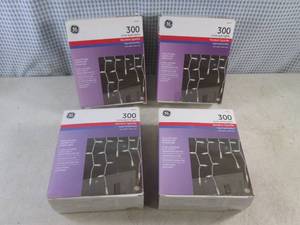 lot 139 image: (CSB) 4 Boxes Icicle-Style Lights...