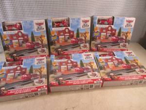lot 173 image: (D-3) 6 Disney Pixar Cars On The Road Reds Fire Station Play Sets
