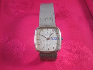lot 192 image: (CNTR) Lord Elgin Quartz Wrist Watch - Not Running