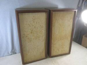 lot 226 image: (F-2) Pair Vintage KLH Model Seventeen Speakers