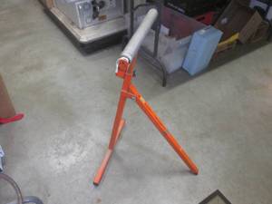 lot 234 image: (H-2) Adjustable Roller Stand...