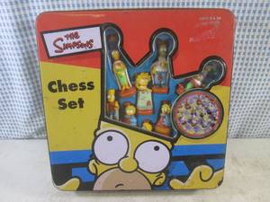 lot 252 image: (BS) Vintage The Simpsons Chess Set in Tin Box - Looks Complete