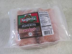 lot 312 image: (FRZ) 2 Lbs Frozen Sliced Sandwich Style Peperoni Past Date