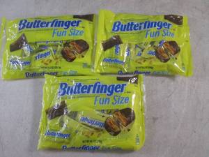 lot 342 image: (B-2) 3 Bags of Fun Size Butterfinger Candy Bars Past Date