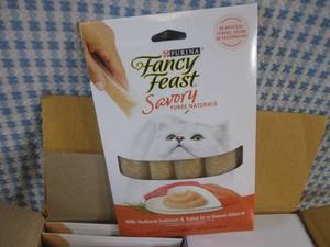 lot 100 image: (CSB) Case of Cat Treats 30 - 4-Pack  2 Inner Boxes with 15 4-Packs Fancy Feast Puree Salmon & Tuna Past Date