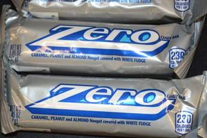 Lot of 12 Zero Candy Bars and 1 Hersheys Milk Chocolate with Almonds