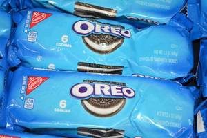Lot of 12 Oreo Chocolate Sandwich Cookies Packs (6 Cookies Each)