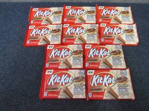 10- 3 oz KitKat Chocolate Frosted D...