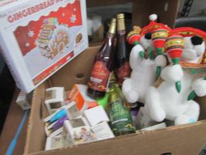 Sparkling Cider, Holiday Dcor & M...