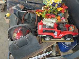 Pallet of Misc and Colletcibles...