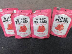 4- 10 oz Wiley Wallaby Soft & Chewy...