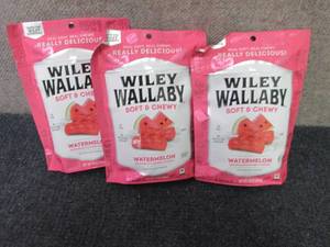 3- 10 oz Wiley Wallaby Soft & Chewy...