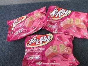 3- 8.4 oz Kit Kat Strawberry Crme...