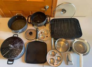 lot 253 image: MAIN - Assorted Kitchen Cookware Lot