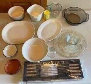 lot 259 image: MAIN - Lot of Assorted Kitchenware and Serving Dishes