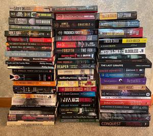 lot 279 image: MAIN - Large Lot of Mystery, Thriller, and Horror Novels - Various Authors