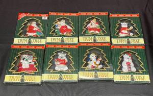 lot 153 image: BASEMENT - Coca-Cola Trim A Tree Collection Ornaments Lot - 8 Ornaments