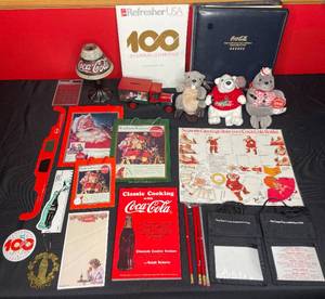 lot 466 image: BASEMENT - Vintage Coca-Cola Collectibles Assortment