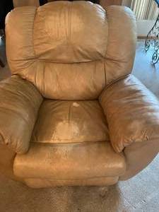 lot 359 image: MAIN - Tan Leather Recliner Chair
