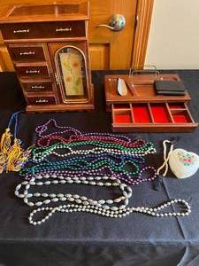 lot 378 image: MAIN - Wooden Jewelry Box with Assorted Costume Jewelry and Accessories
