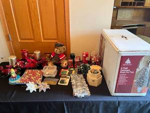 lot 379 image: MAIN - Assorted Holiday Decor Lot with 5 Prelit Cashmere Porch Pot Tree