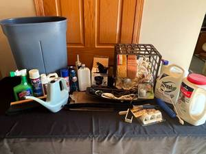 lot 390 image: MAIN - Lot of Household and Cleaning Supplies