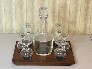 lot 86 image: MAIN - Coca-Cola Glass Decanter Set with Wooden Tray