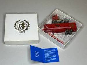 lot 100 image: MAIN - Winross Coca-Cola Collectors Club 1994 Atlanta Truck Model