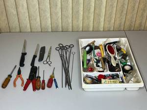 lot 116 image: MAIN - Miscellaneous Household Tools and Accessories Lot