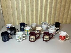 lot 256 image: MAIN - Assorted Collection of Mugs and Pitchers - 16 Pieces
