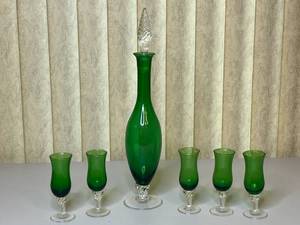 lot 268 image: MAIN - Vintage Green Glass Decanter Set with 6 Glasses