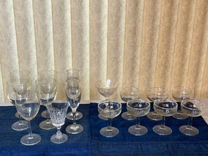 lot 278 image: MAIN - Assorted Glassware Set - 16 Pieces