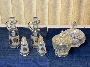 lot 284 image: MAIN - Vintage Glass Decanters and Candy Dish Set